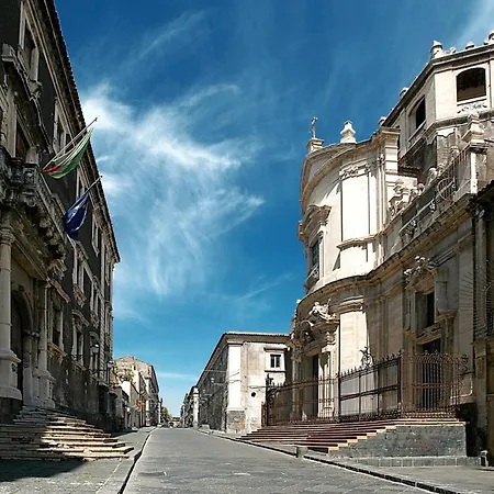 House Art * Catania